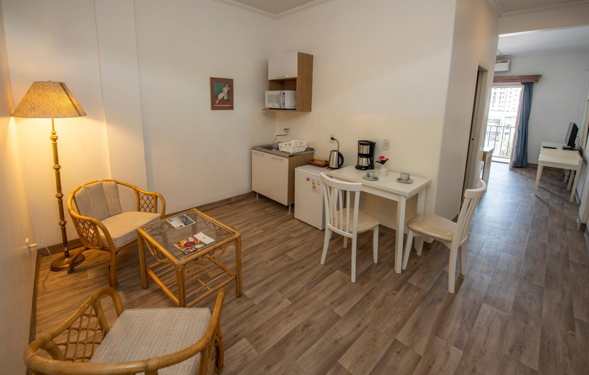 Hotel Cecilia Asuncion Szoba fotó
