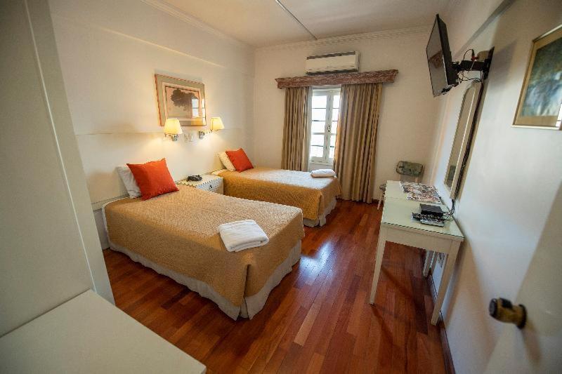 Hotel Cecilia Asuncion Szoba fotó